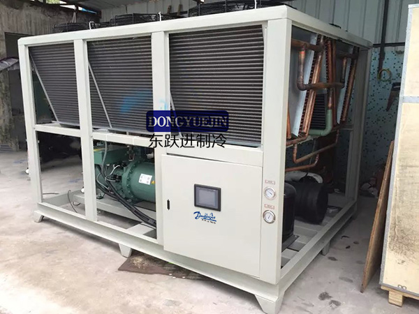 風(fēng)冷螺桿機(jī)組 風(fēng)冷螺桿機(jī)組